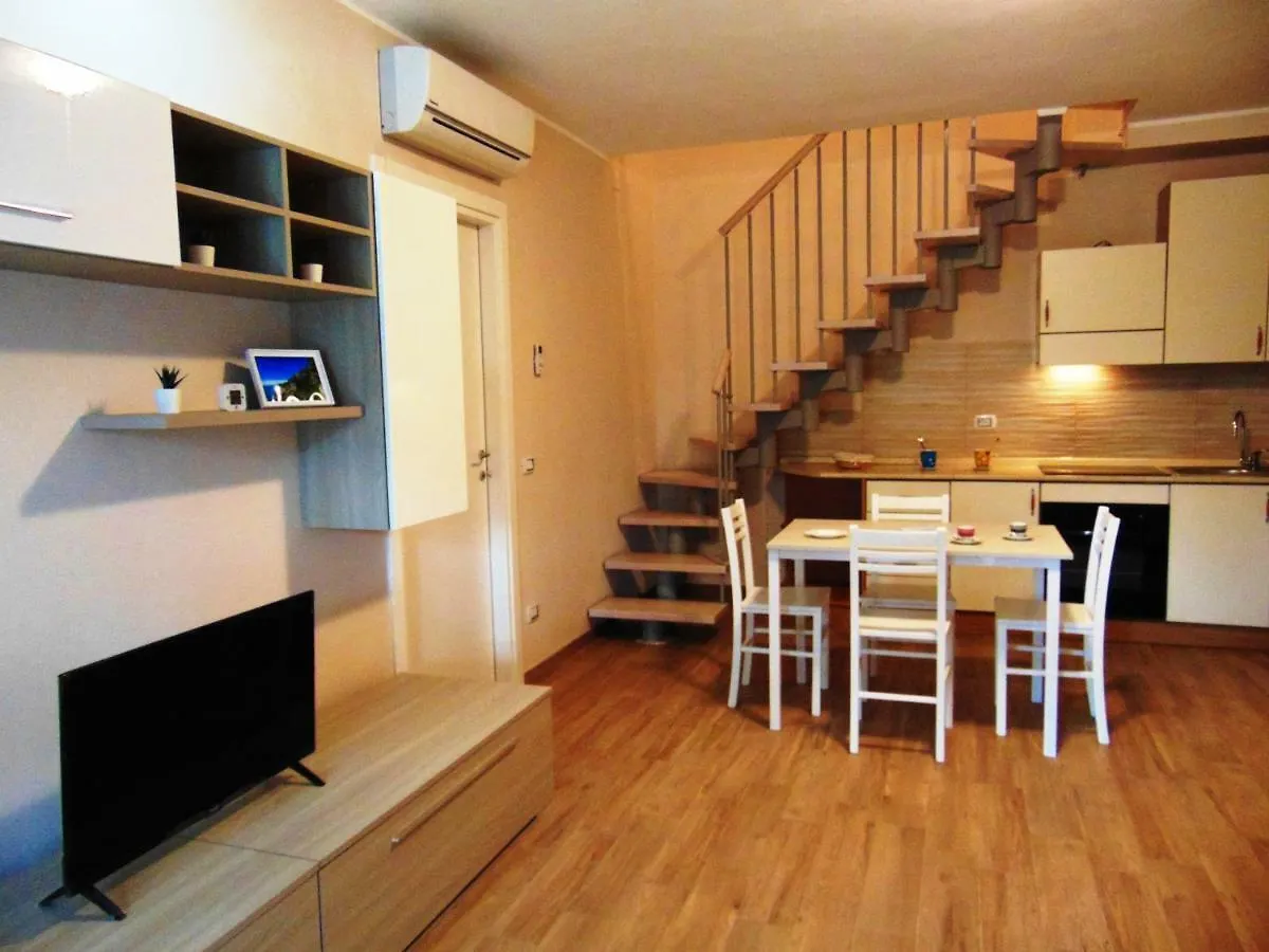 Marino Apartments Levanto 0*,